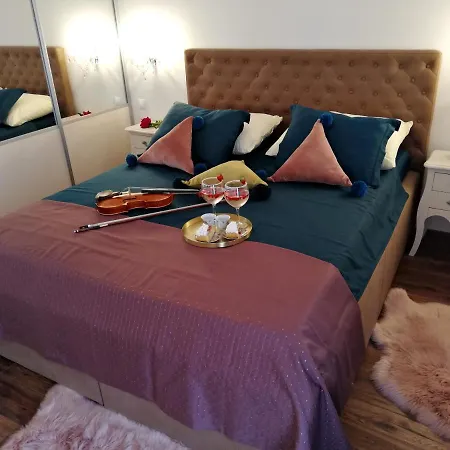 Hygge Location Kastel Luksic / Split Apartman *