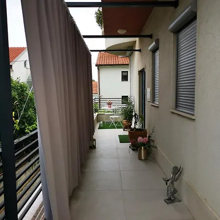 Apartman Hygge Location Kastel Luksic / Split *