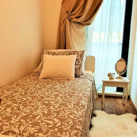Apartman Hygge Location Kastel Luksic / Split