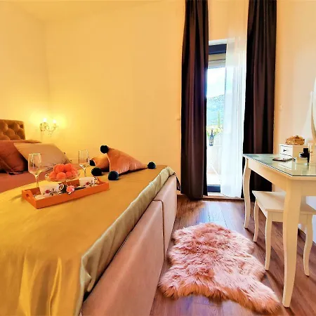Apartment Hygge Location Kastel Luksic / Split *
