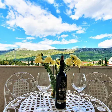 Apartman Hygge Location Kastel Luksic / Split